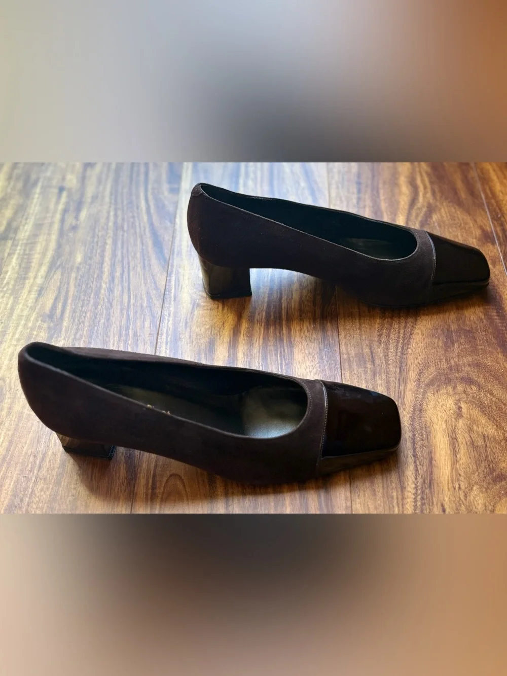 François Pinet Paris, model 72637 Suede & Leather Patent Heels Pumps 37.5/7.5 US
